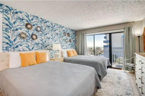 The Beachside Dacha - Lock-Out 2 Bedroom Ocean View Condo
